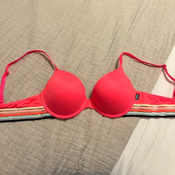 PINK Victoria Secret Bra - Picture 1 of 2